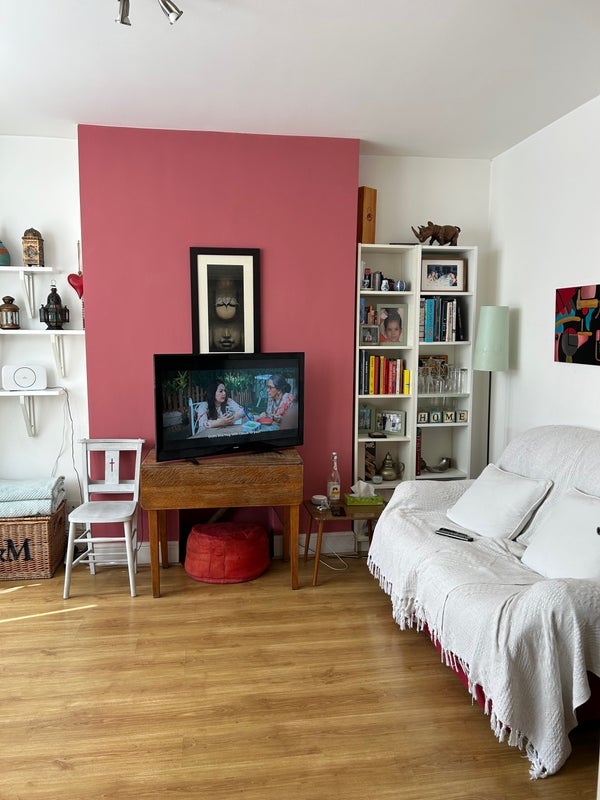 Room Arodene Road in Greater London