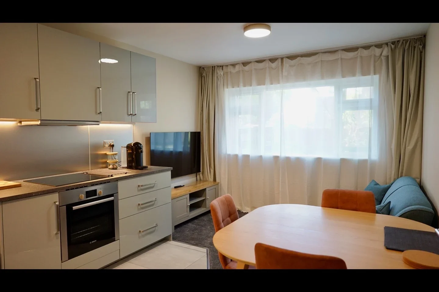 Flat Elm Lane in Greater London