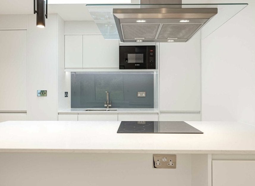 Flat Frognal Lane in Greater London
