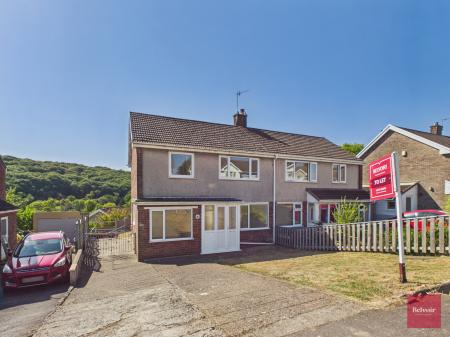 House Gwerneinon Road in Swansea