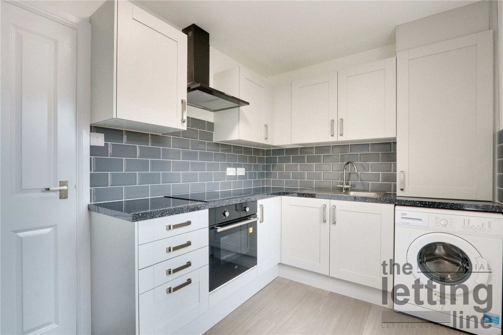 Flat Churchbury Road in Greater London