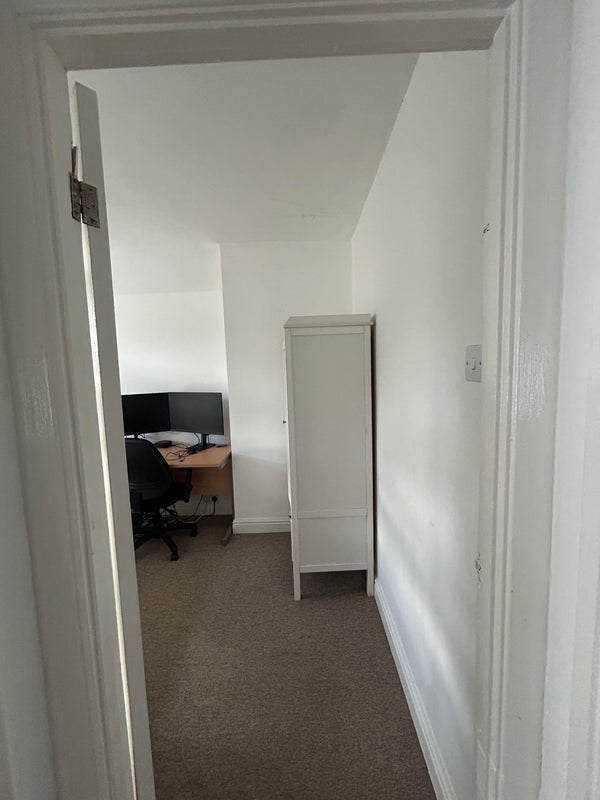 Room Ilminster Avenue in Bristol