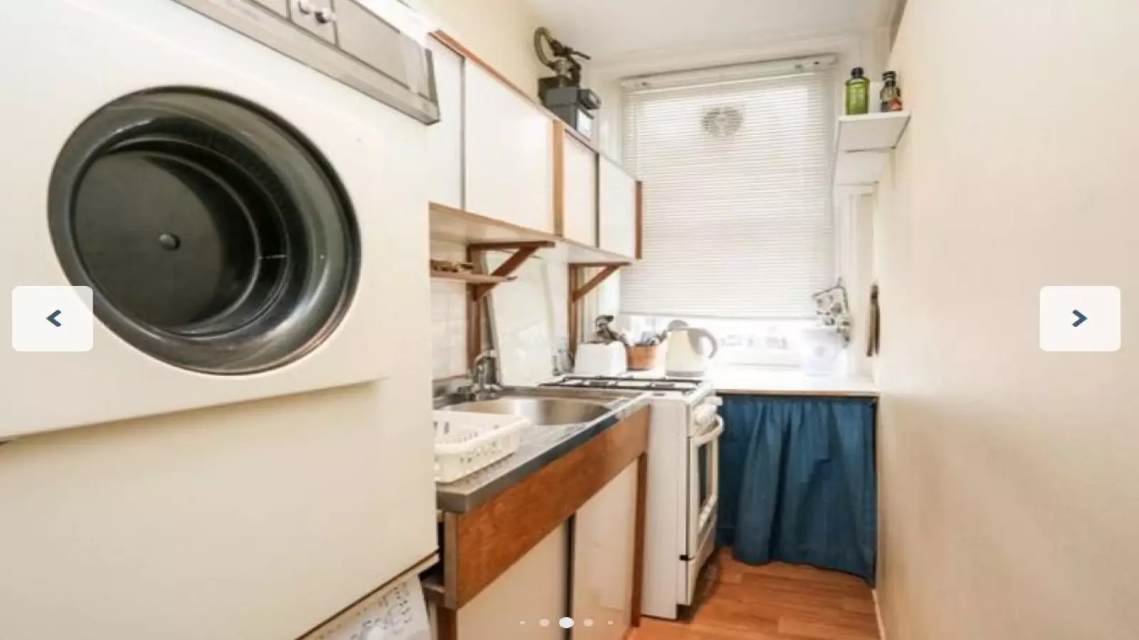 Flat Herbert Crescent in Greater London