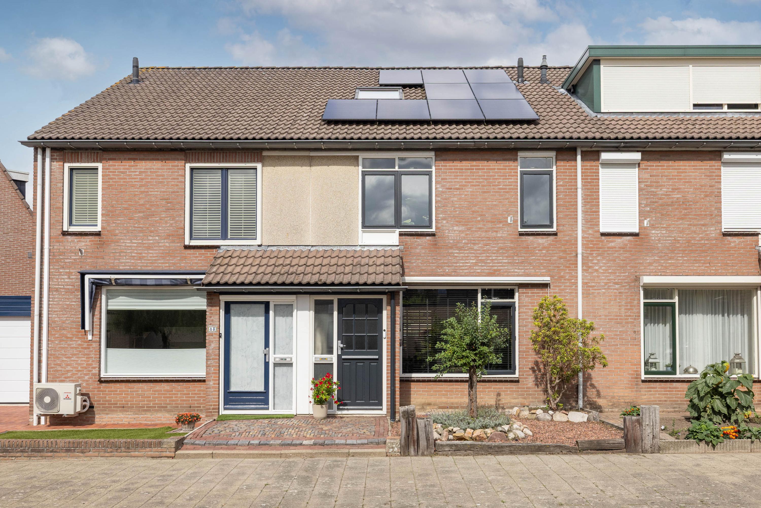 Huis Charlotte Köhlerstraat 85 in Hengelo