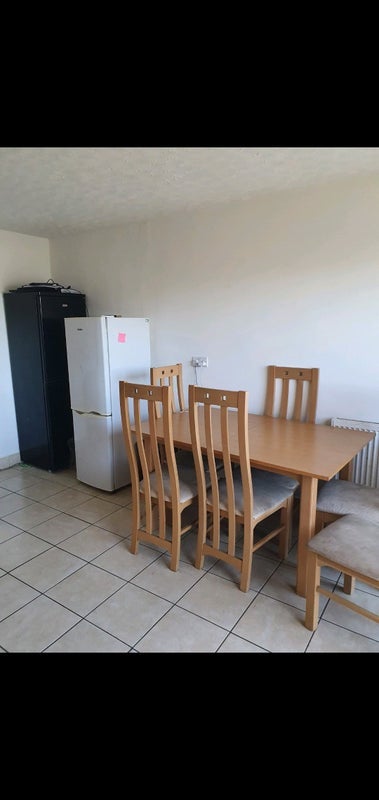 Room Whinchat Road in Greater London