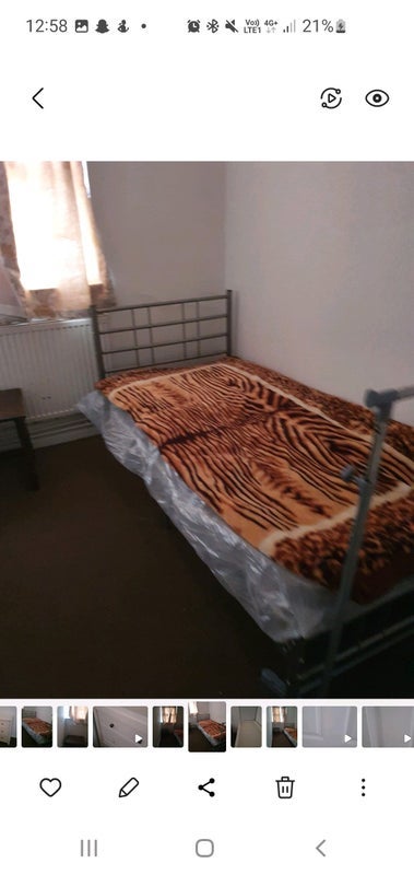 Room Whinchat Road in Greater London