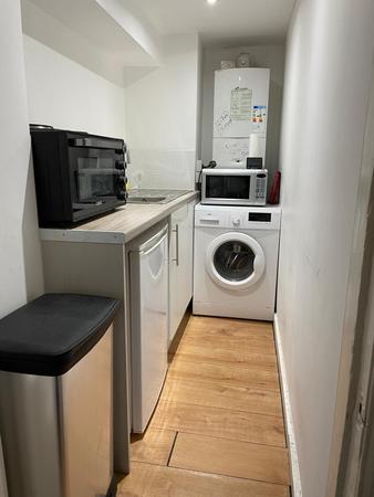 Room Somerhill Road in Hove