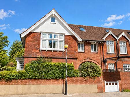 Room Somerhill Road in Hove