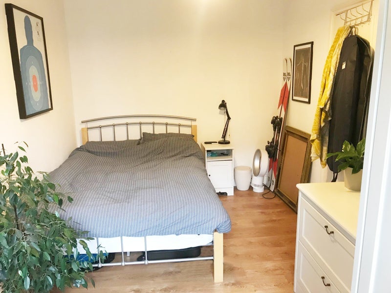 Flat Nelson Square in Greater London