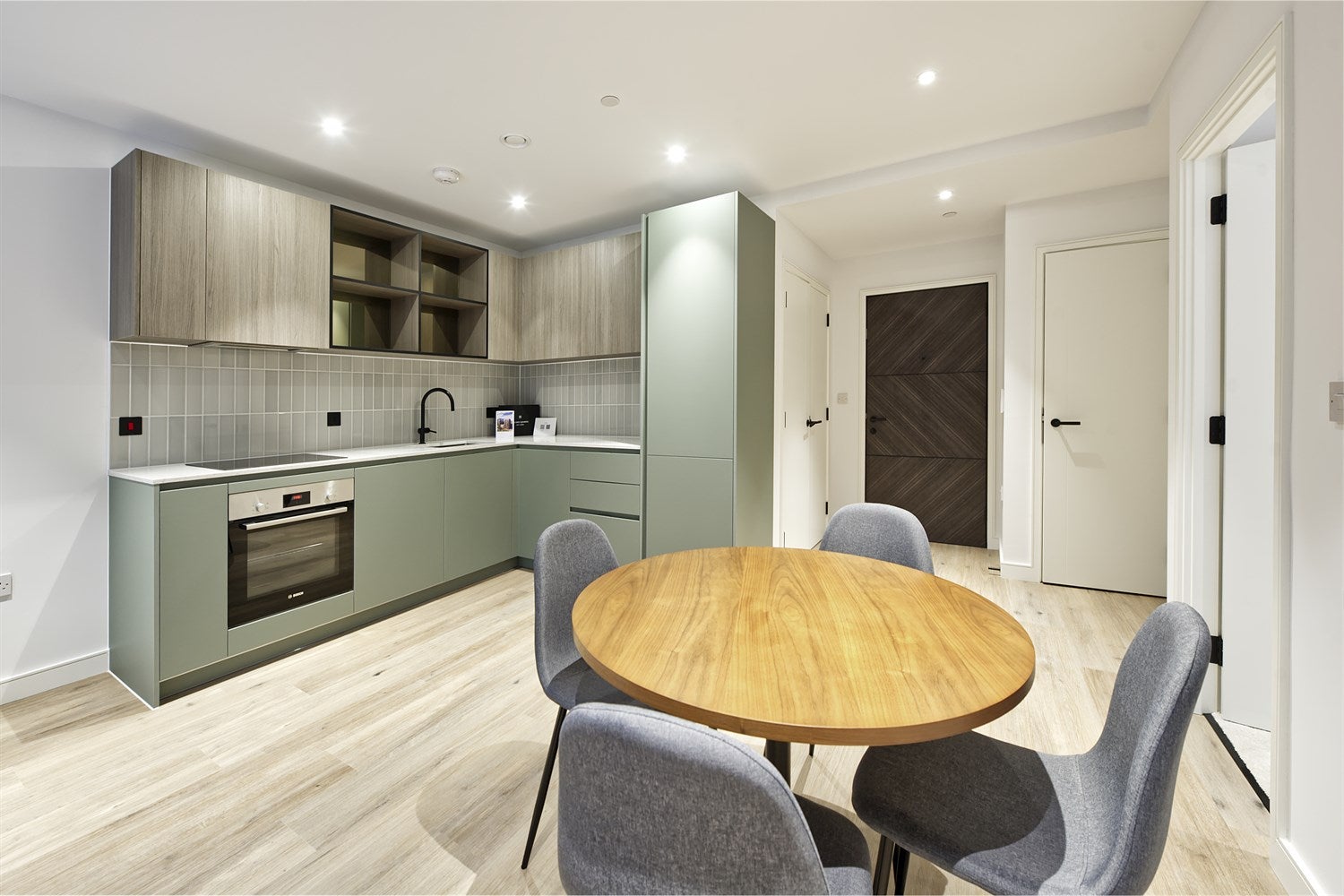 Flat The Green in London