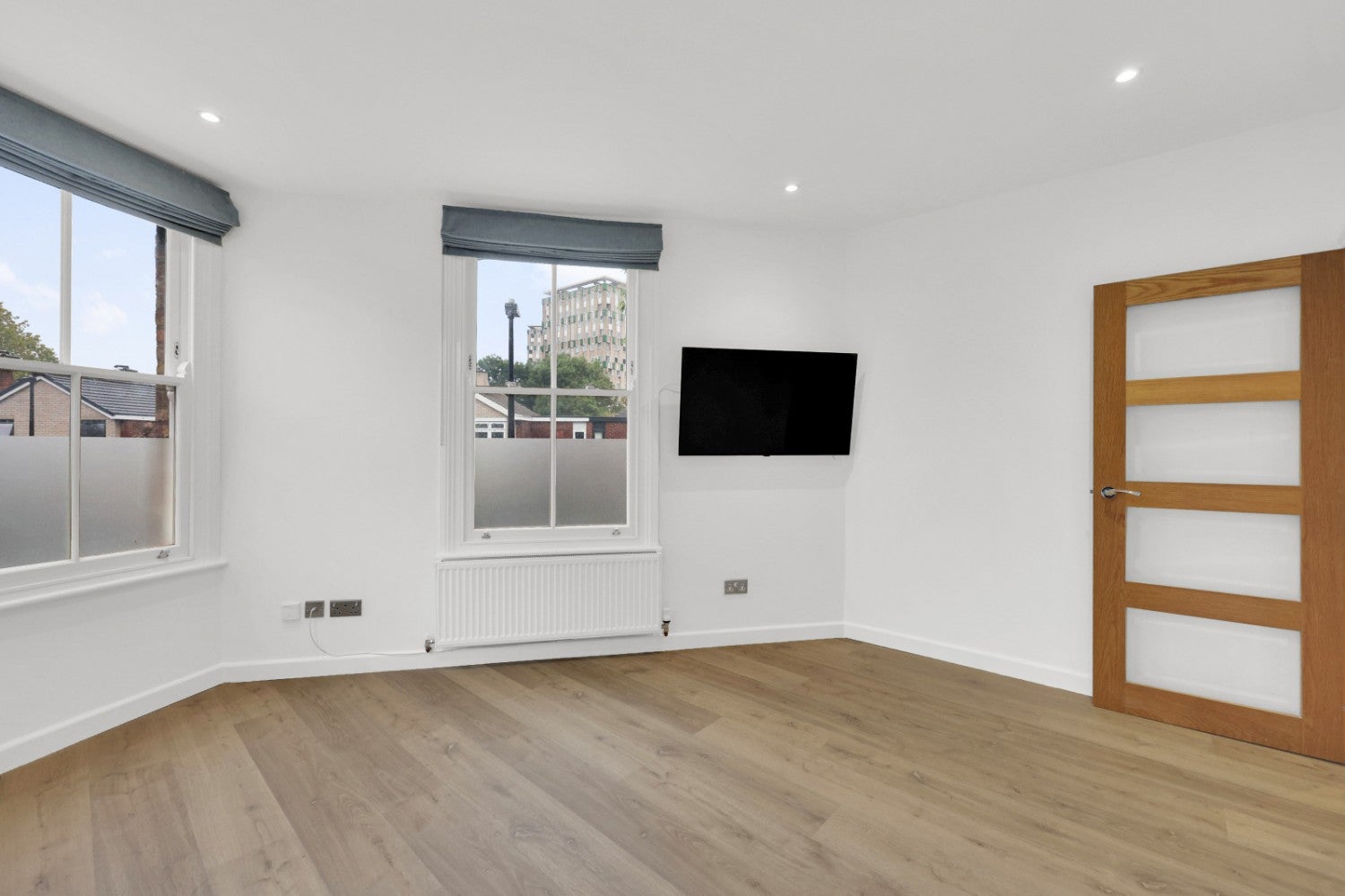 Flat Cyprus Street in Greater London