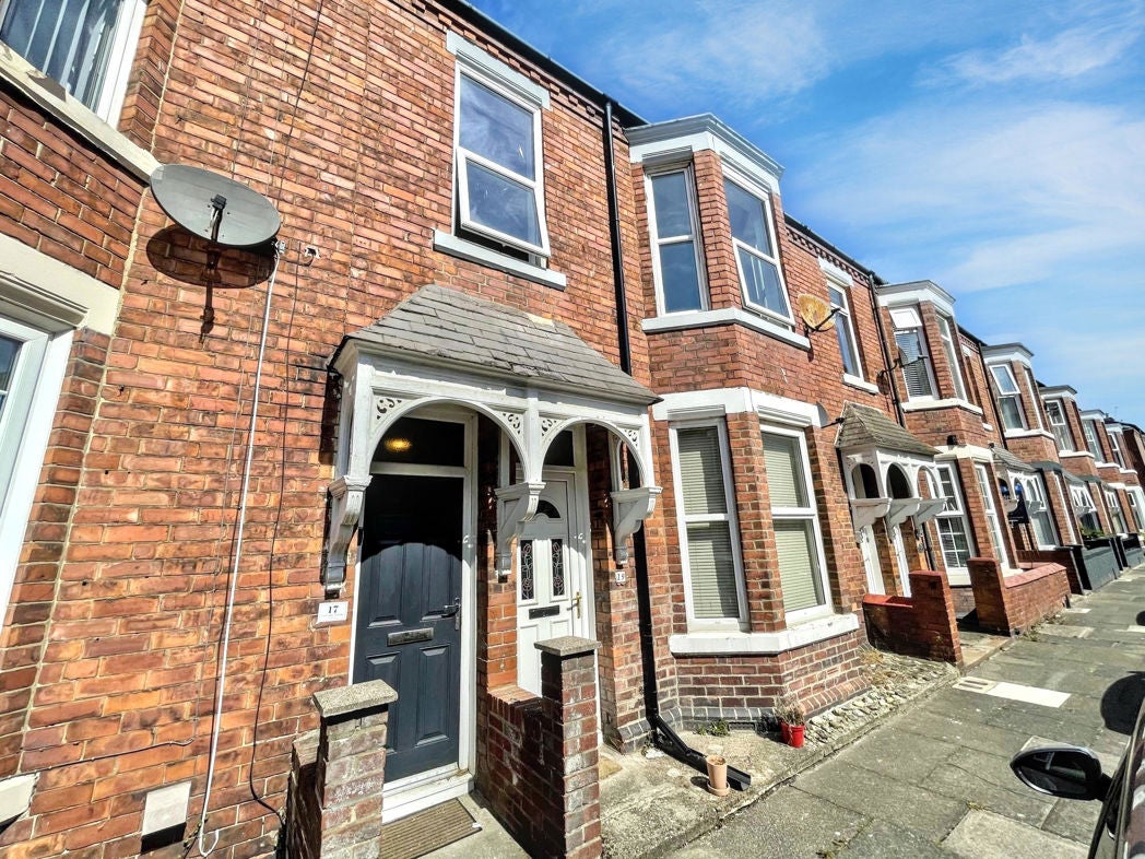 Flat Readhead Avenue in South Tyneside