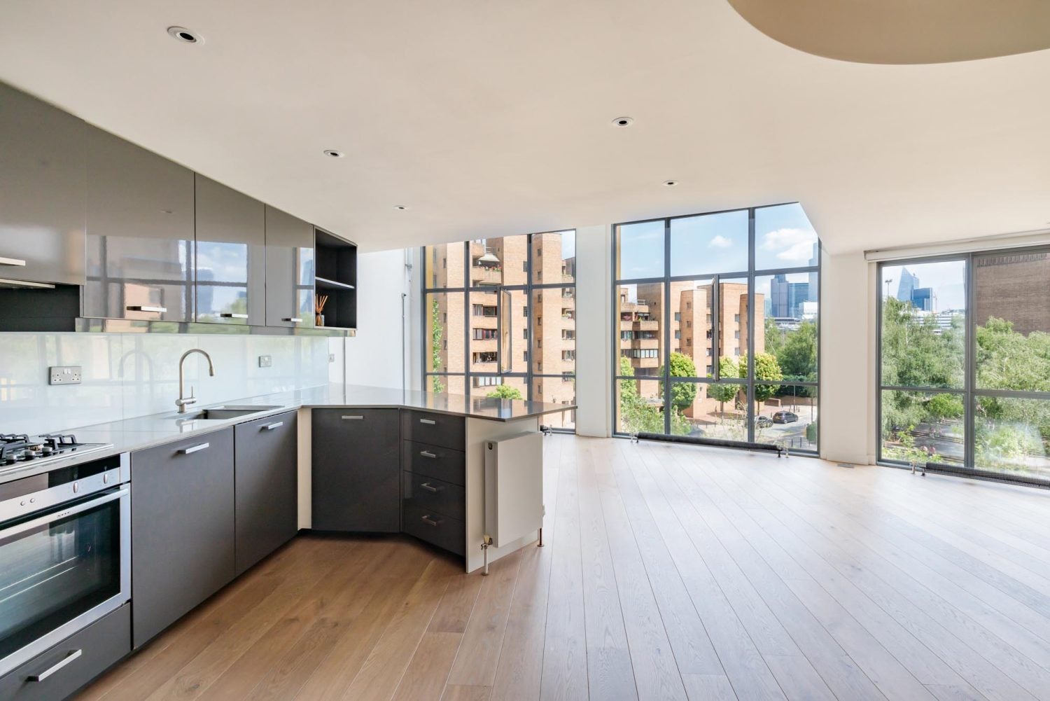 Flat Hopton Street in London