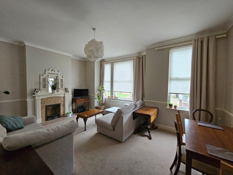 Room Stanstead Road in Greater London