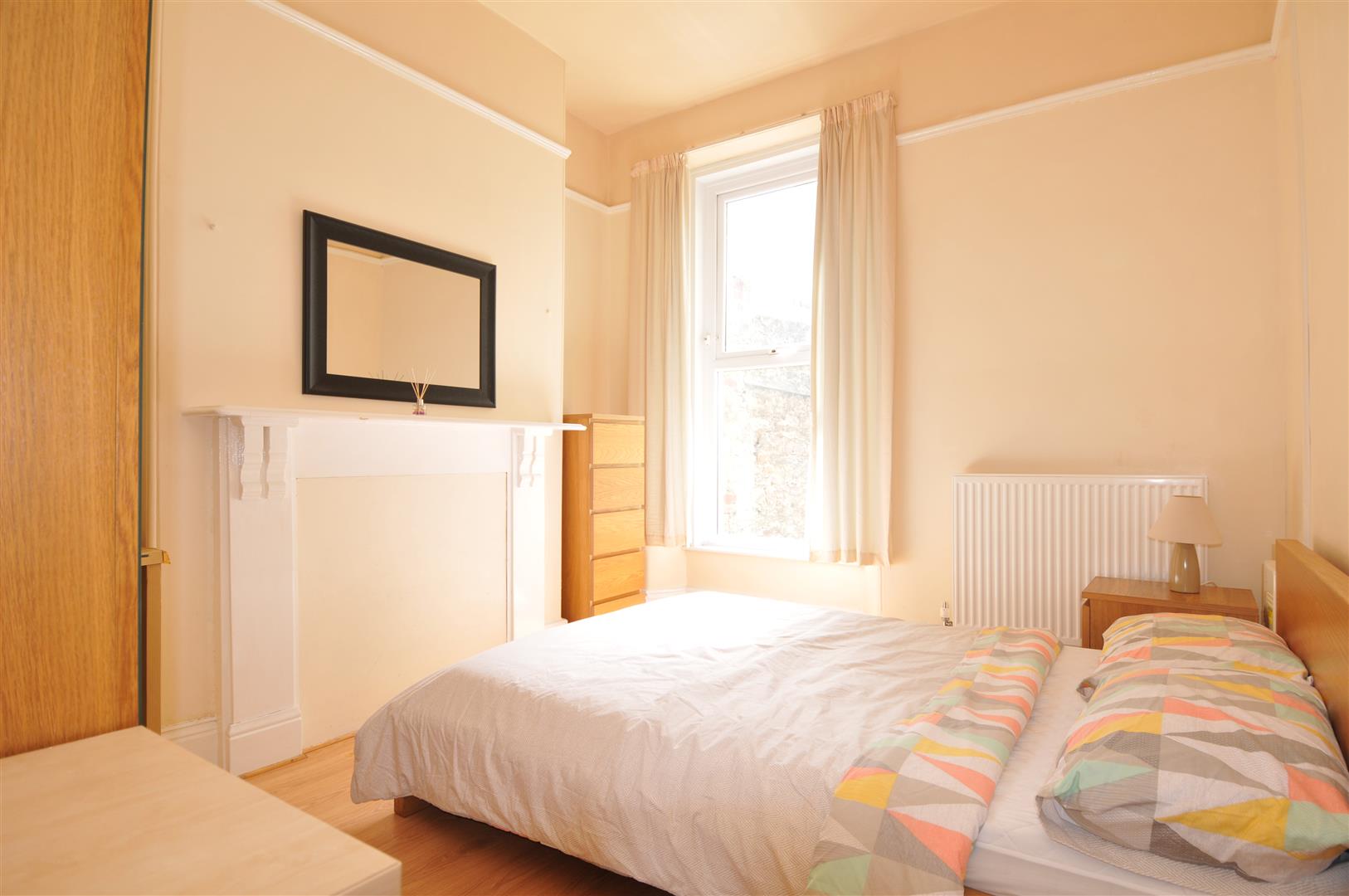 Room Salcombe Road in Plymouth