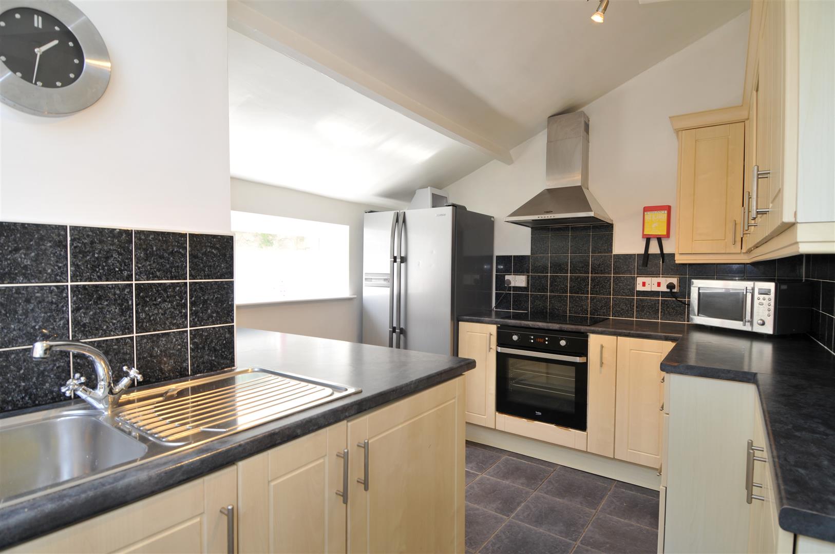 Room Salcombe Road in Plymouth