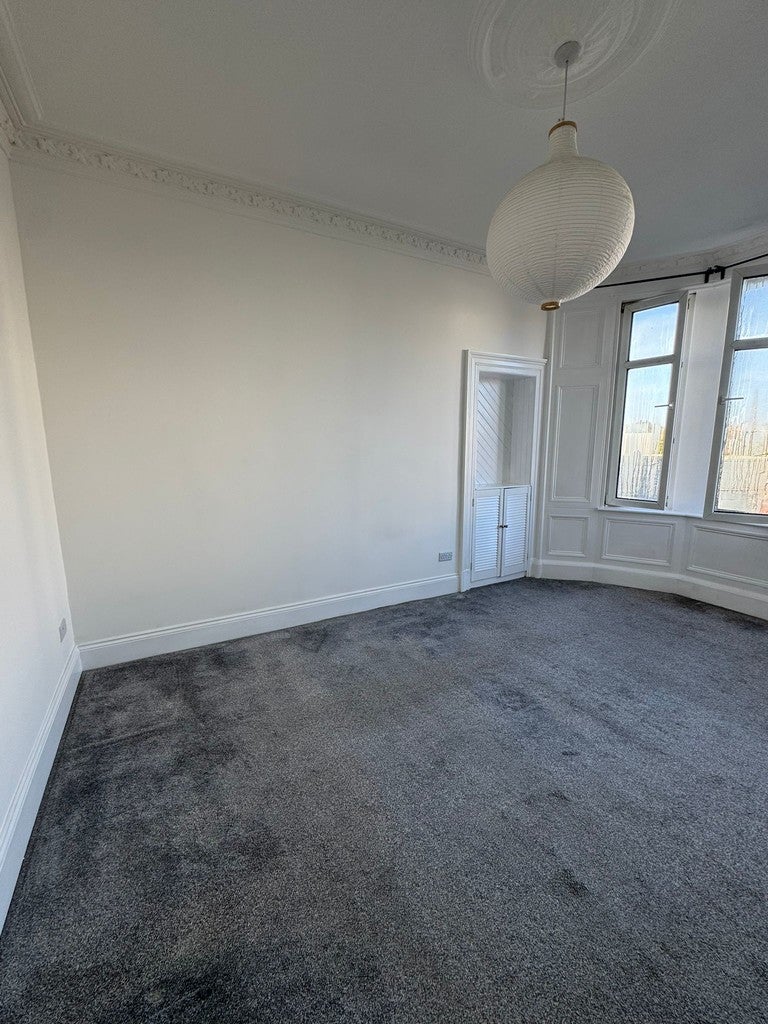 Flat Ballater Street in Glasgow