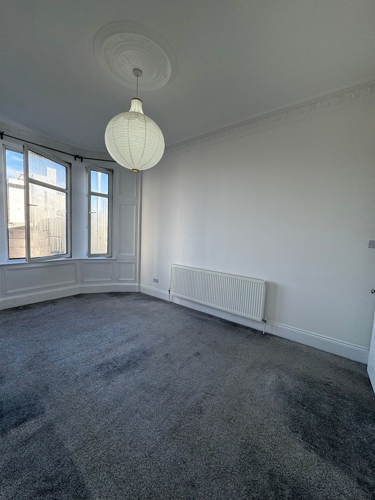 Flat Ballater Street in Glasgow