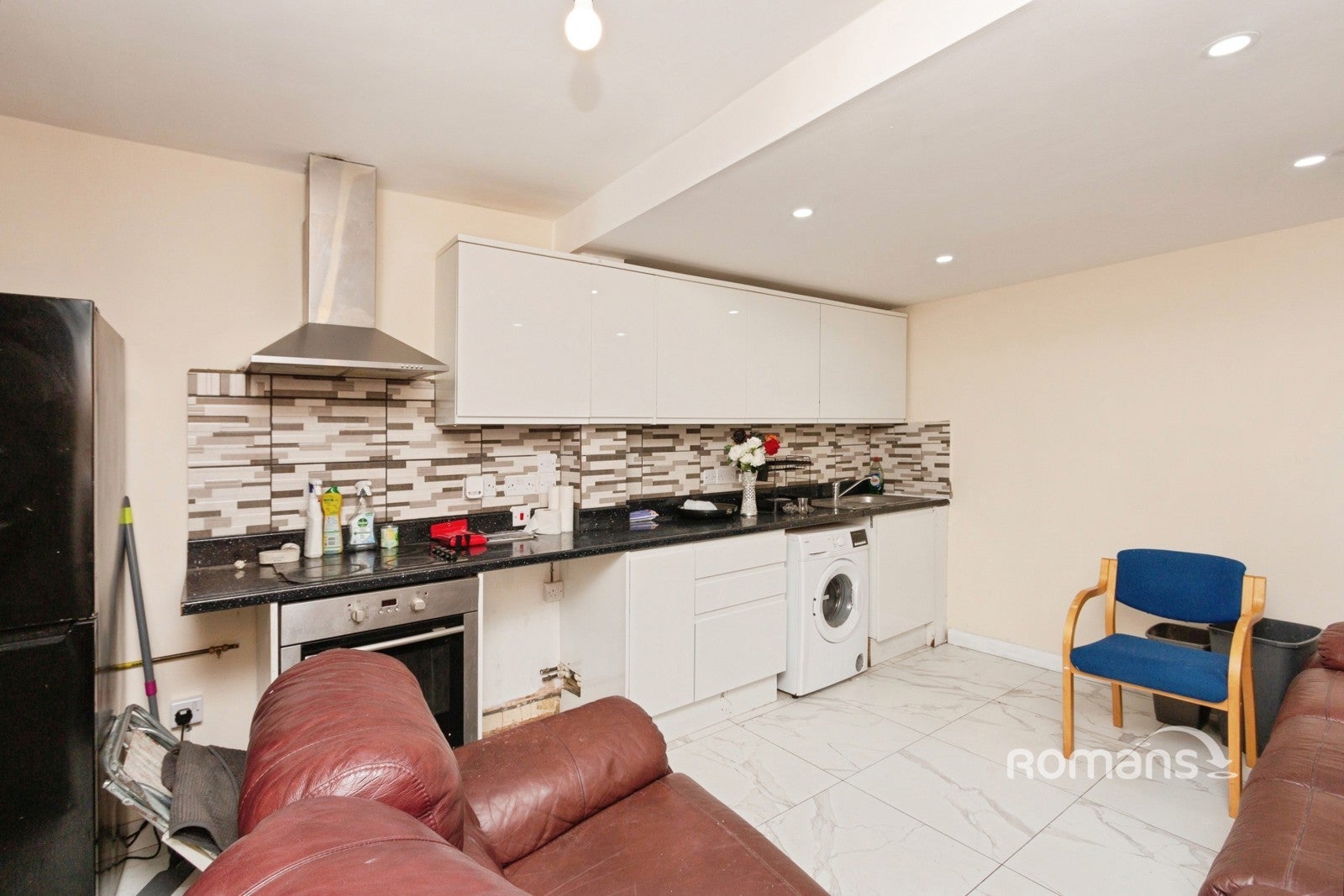 Room Newport Road in Rushmoor