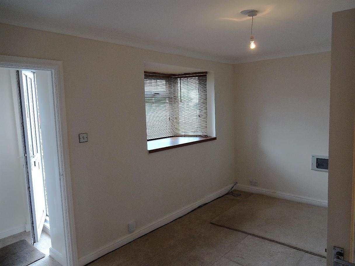 Flat Doveside Drive in Barnsley