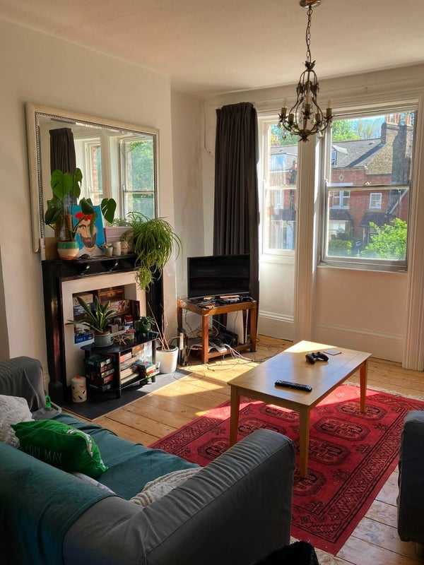 Room Wood Vale in Greater London