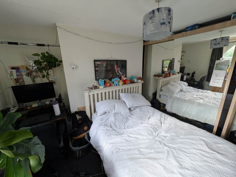 Room Wood Vale in Greater London