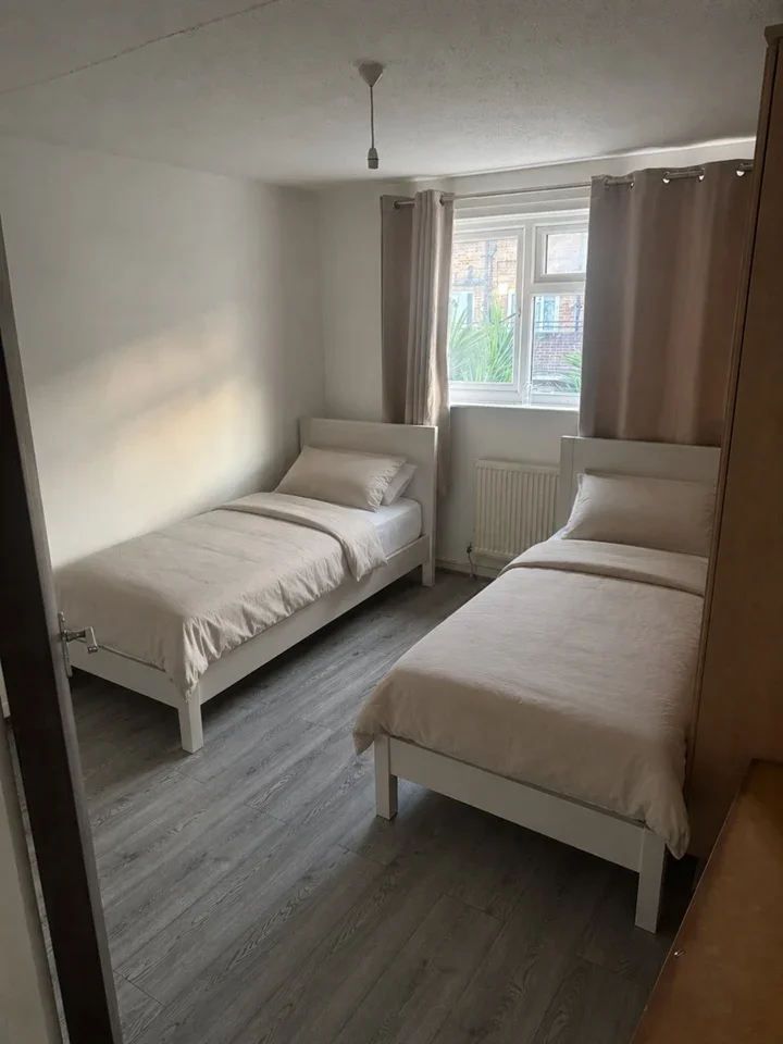 House Darwell Close in Greater London