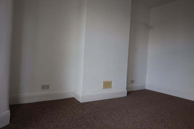 Room Gloucester Road in Bristol