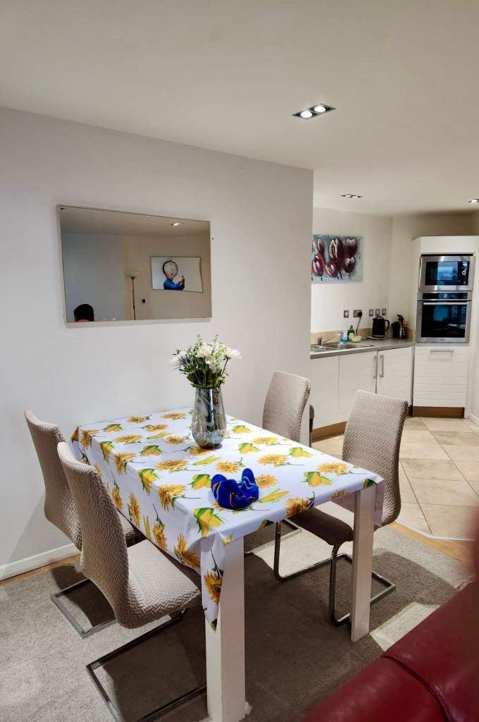 Flat Limeharbour in Greater London