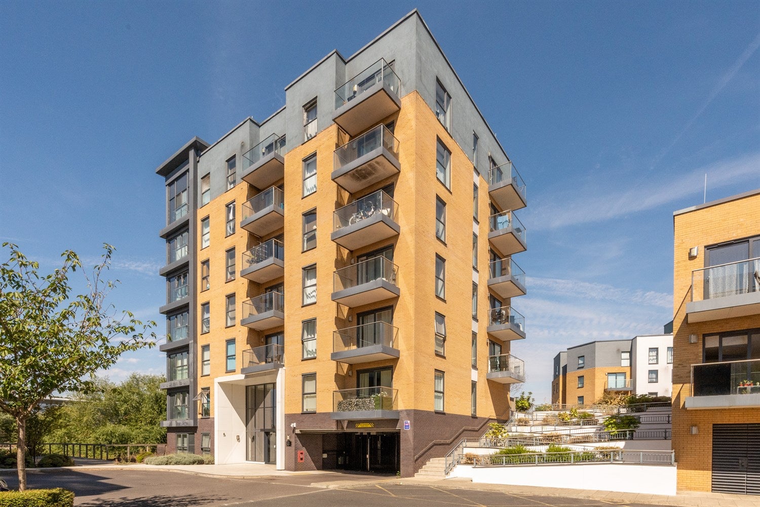 Flat Padworth Avenue in Reading