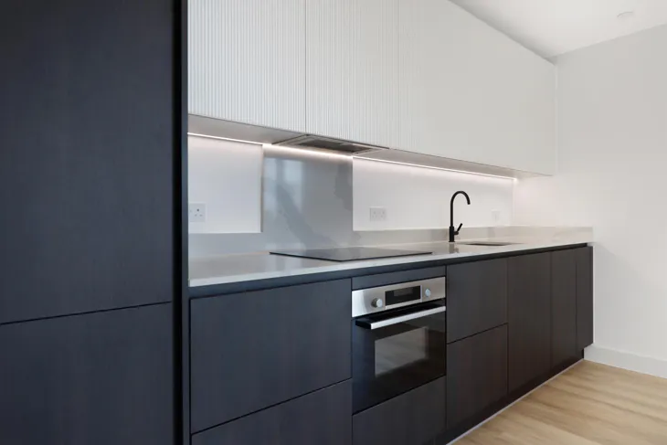 Flat Friary Road in Greater London
