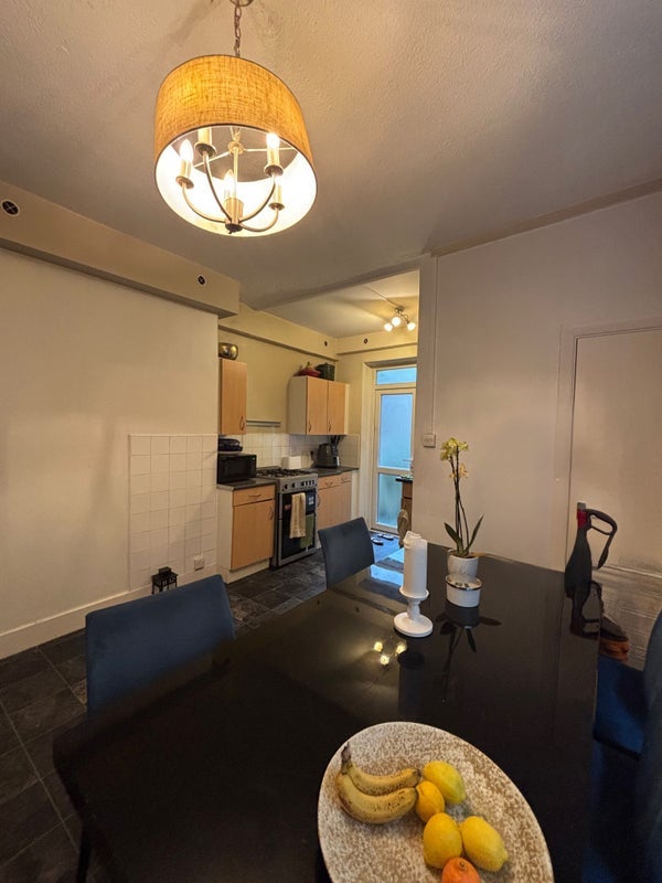Room Tamworth Street in Greater London