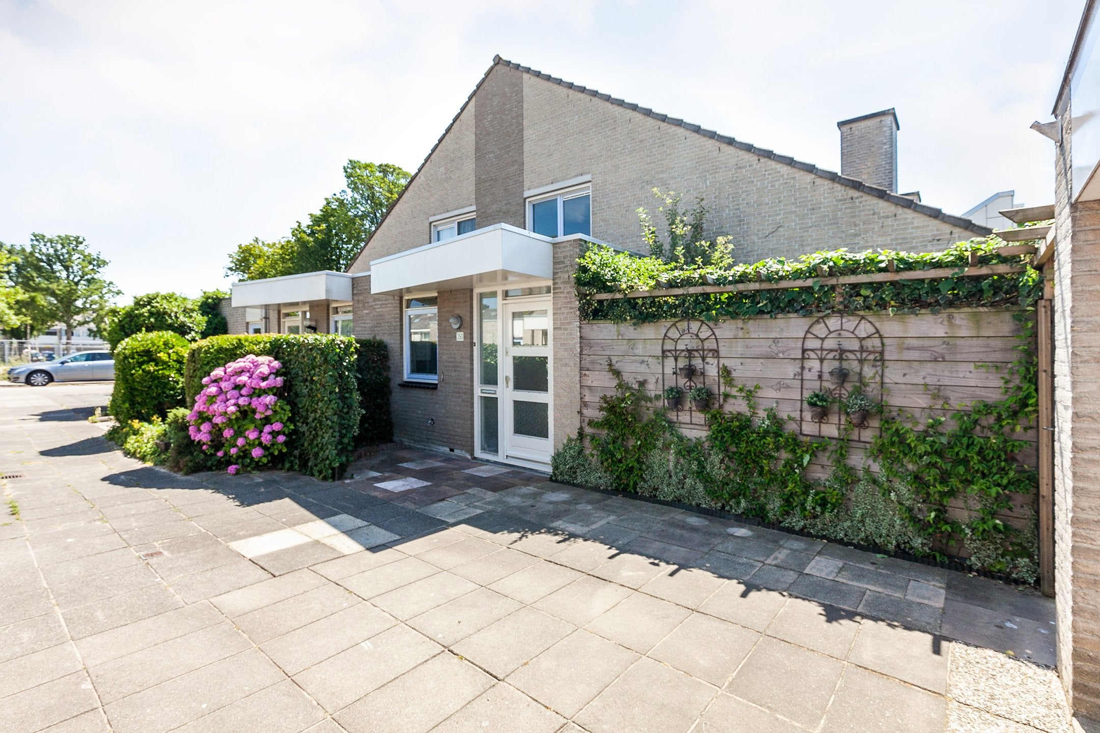 Huis Van Polanenpark 354 in Wassenaar