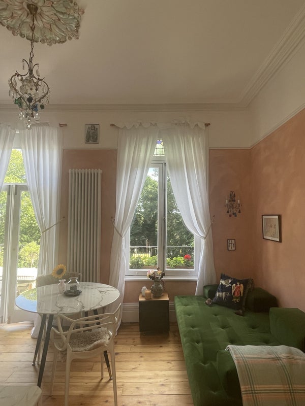 Room Shepherds Hill in Greater London