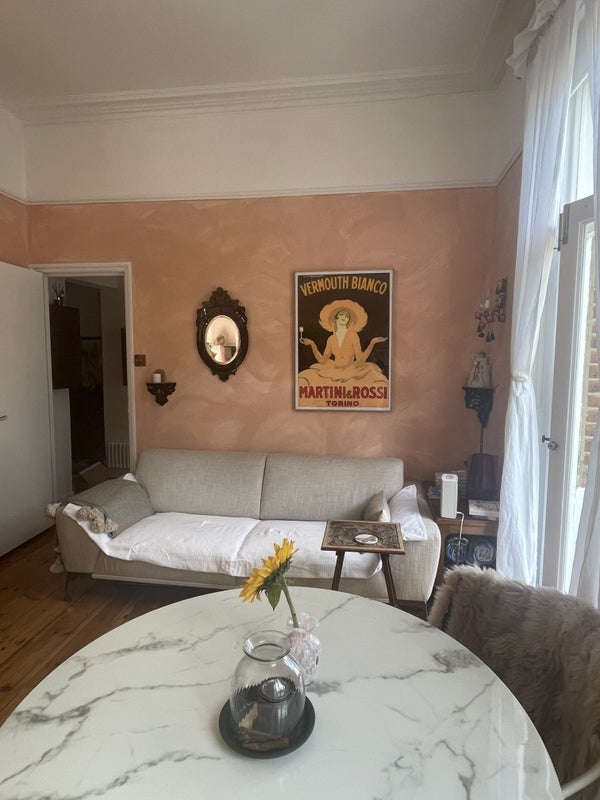 Room Shepherds Hill in Greater London