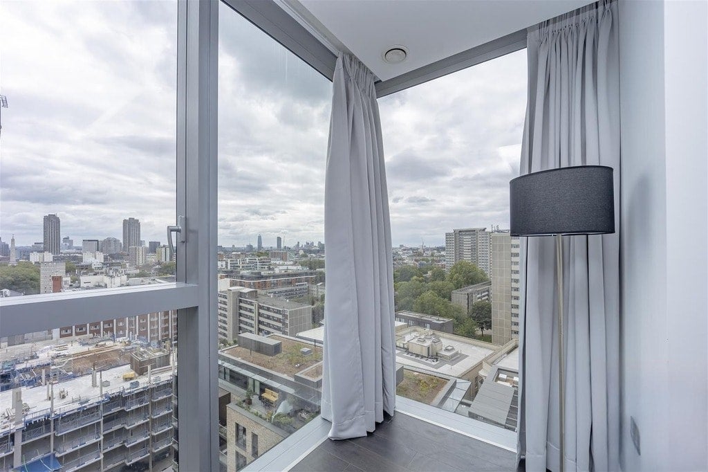 Flat Macclesfield Road in Greater London
