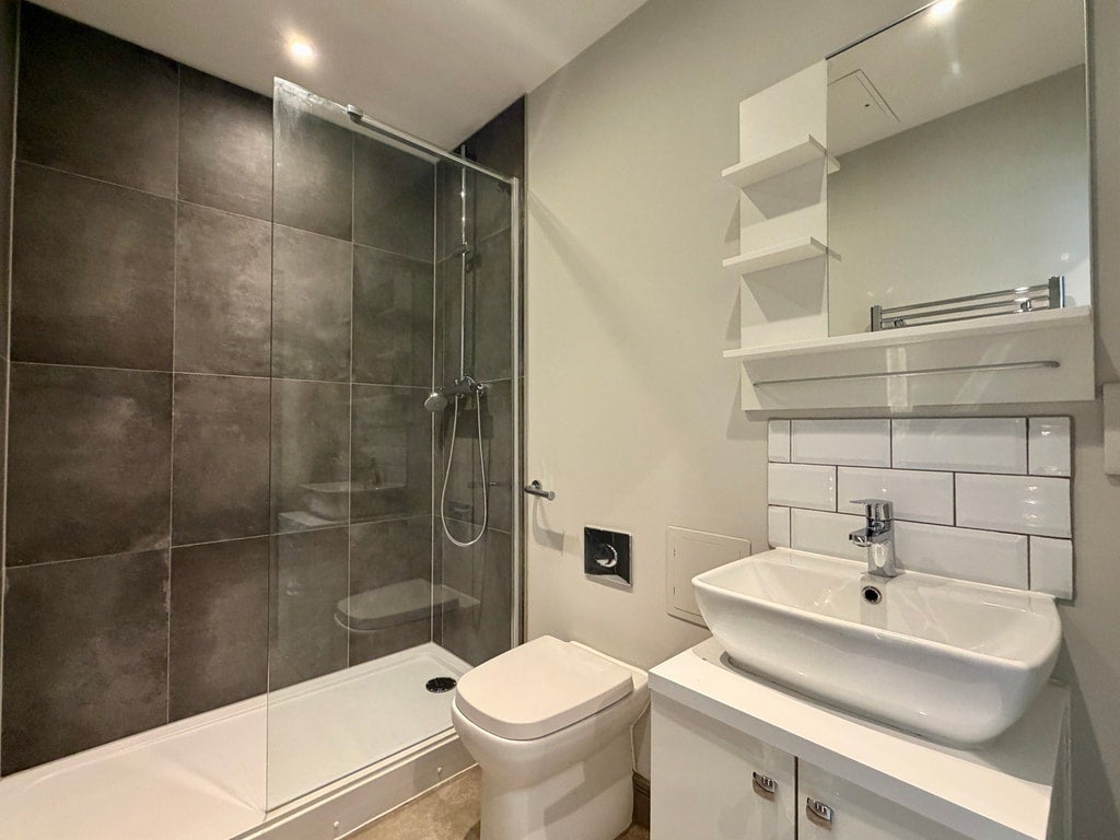 Flat Week Street in Maidstone