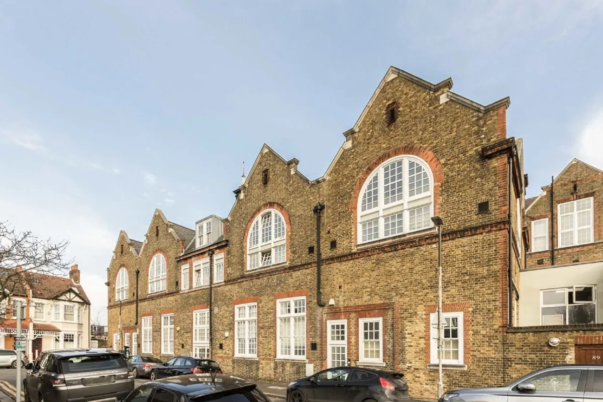 Flat Craven Gardens in Greater London