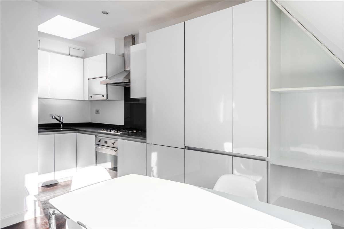 Flat Farringdon Road in Greater London