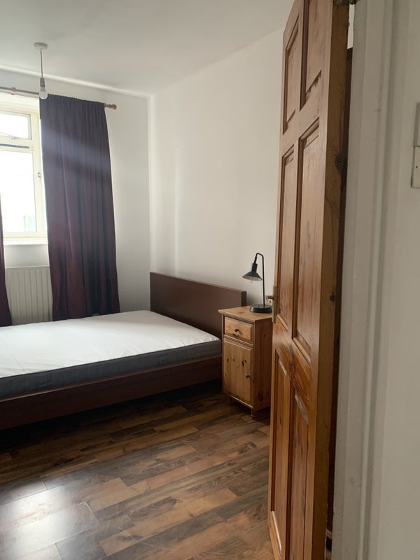 Room Alfreda Street in Greater London