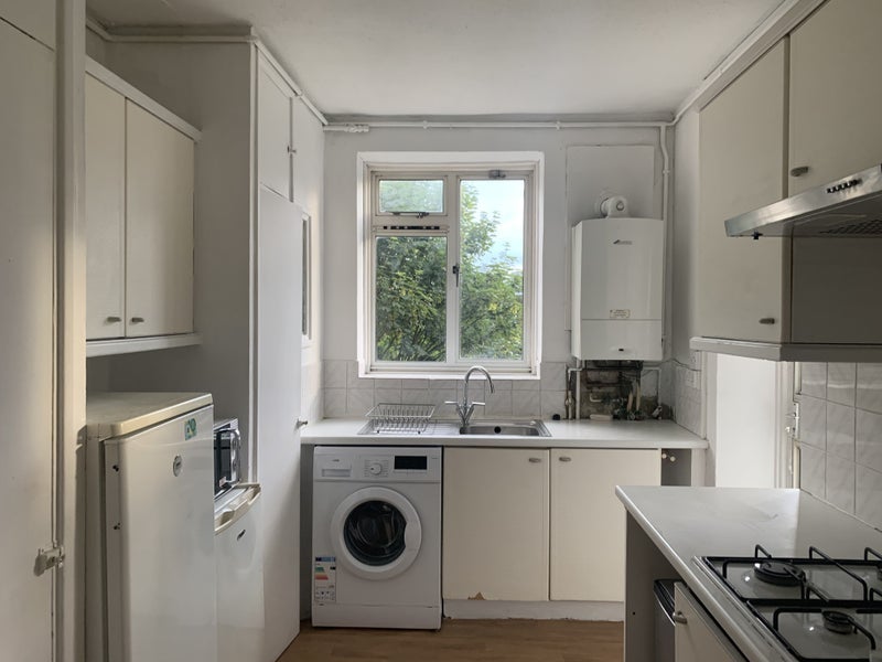 Room Alfreda Street in Greater London