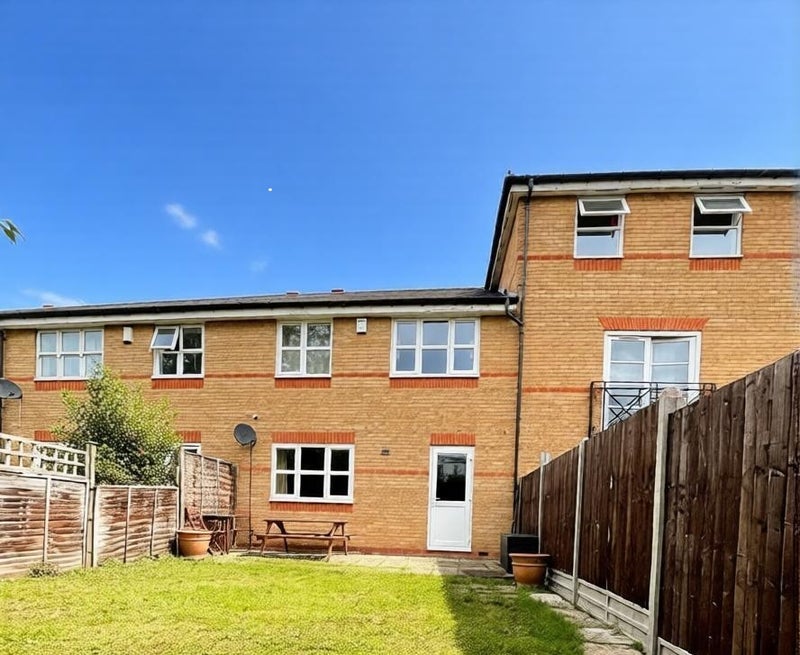 House Basevi Way in Greater London