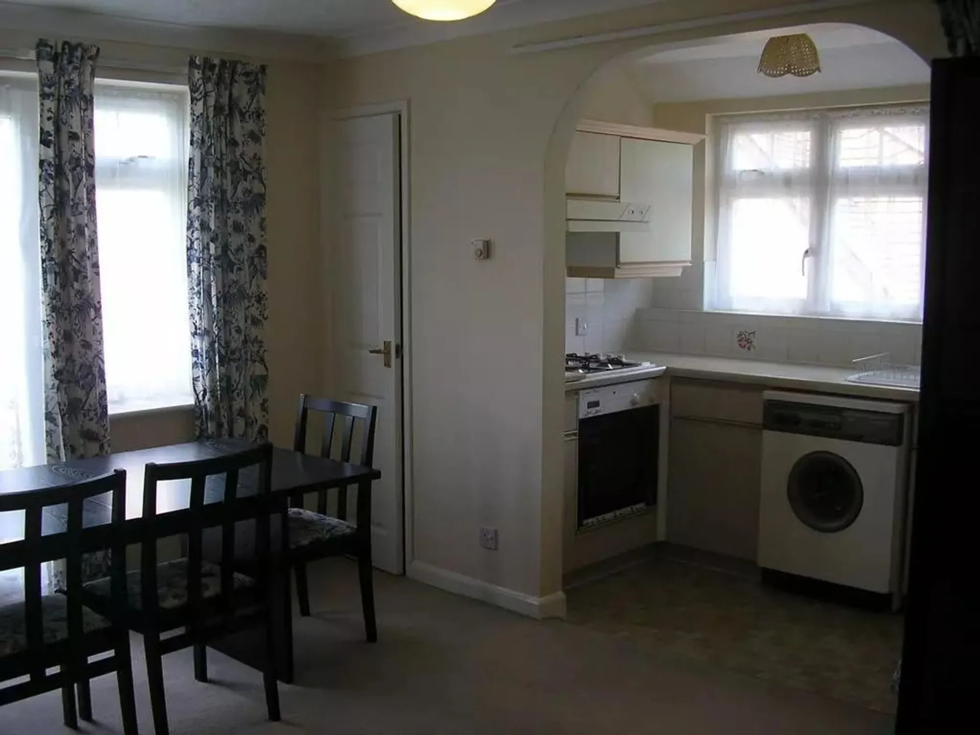 Flat Devonshire Road in Greater London