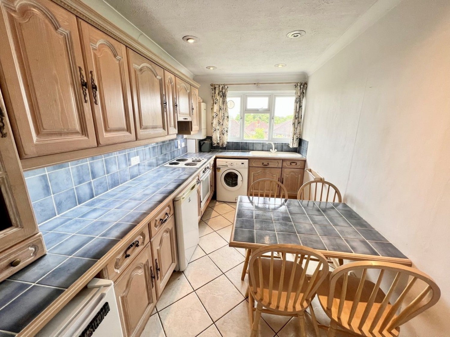 Flat Avonmore Avenue in Guildford