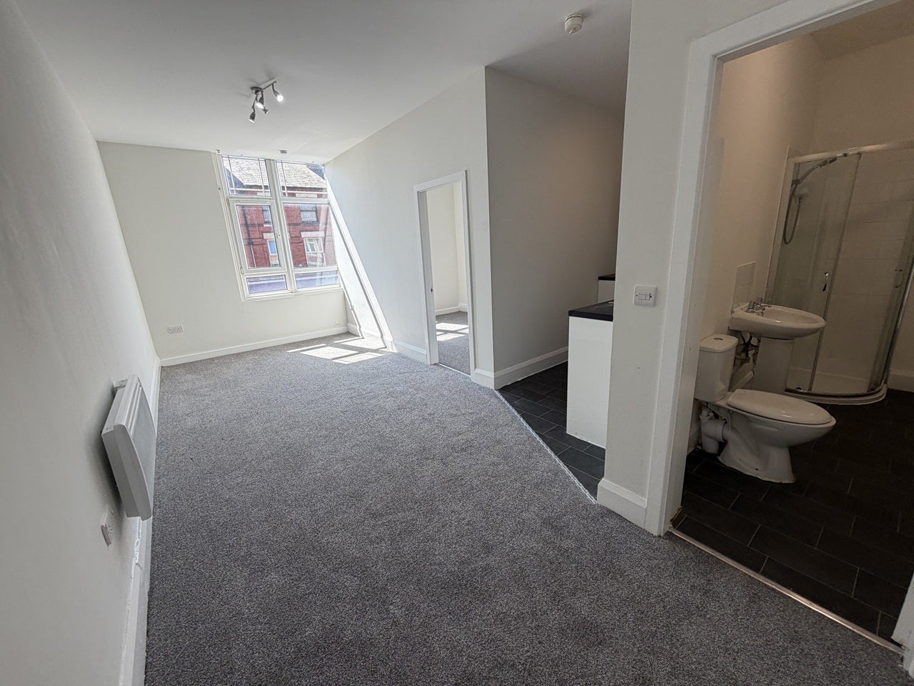 Flat Seaview Road in Wallasey