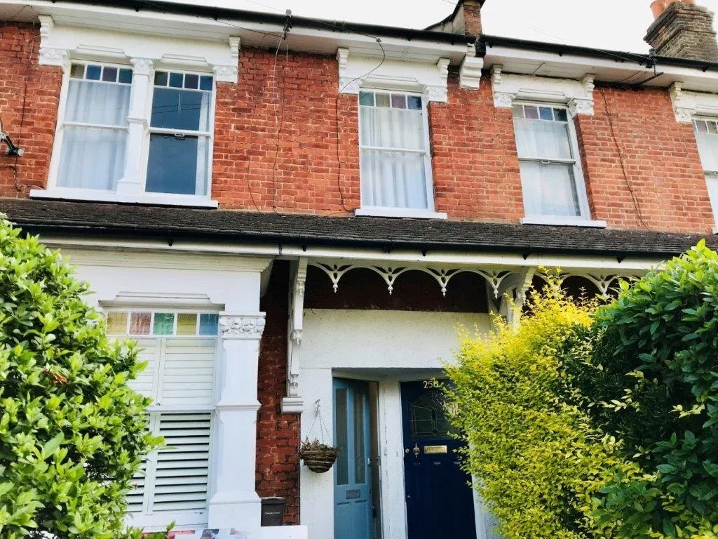 Flat Macdonald Road in Greater London