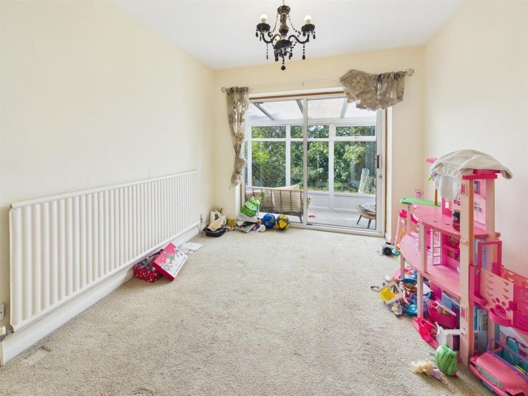 House Bleakmoor Close in Charnwood