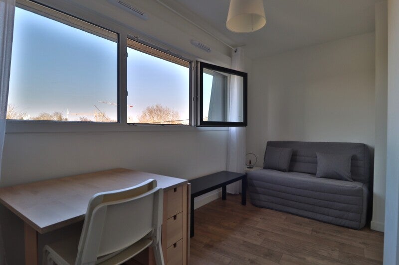 Room Rue Victor Hugo in Rosières-près-Troyes