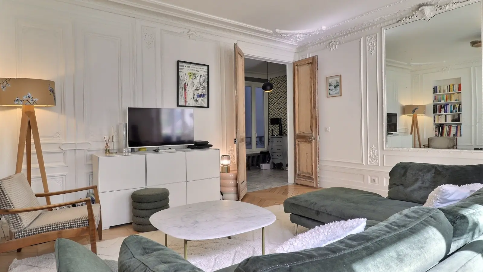 Flat Rue Beaurepaire in Paris