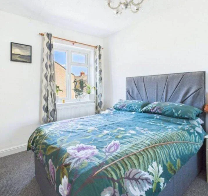 Room Repton Street in Greater London